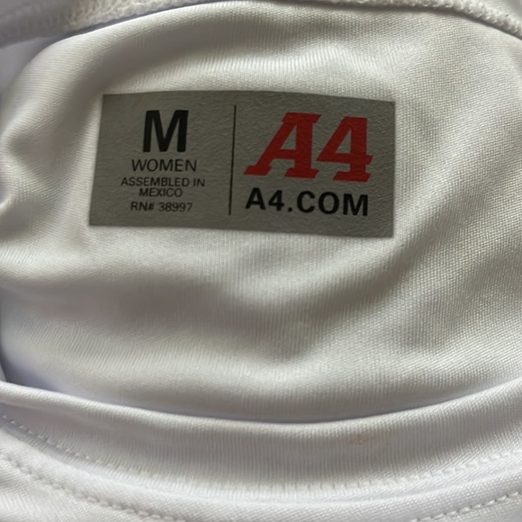 NWOT Woman’s Maui,Pukaball long sleeve shirt - Picture 3 of 3